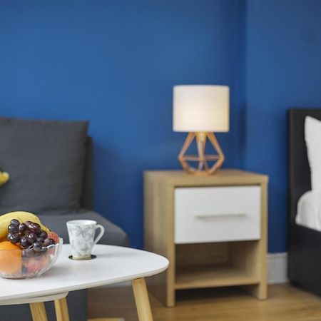 Studio Apartment By Homely Stays 伦敦 外观 照片