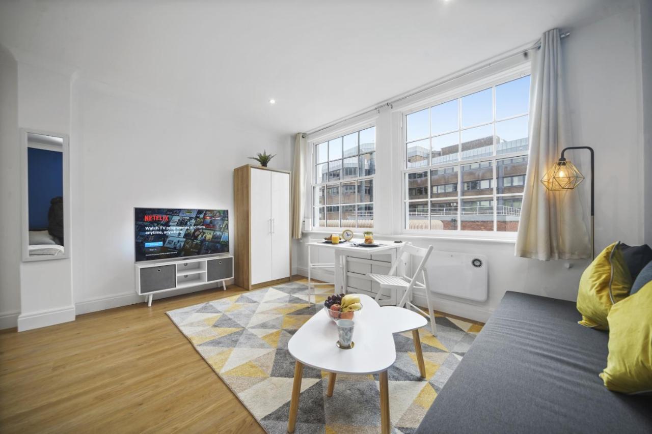 Studio Apartment By Homely Stays 伦敦 外观 照片